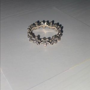 silver daisy pandora ring